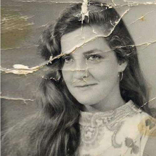 restore-your-old-damaged-photos-professionally